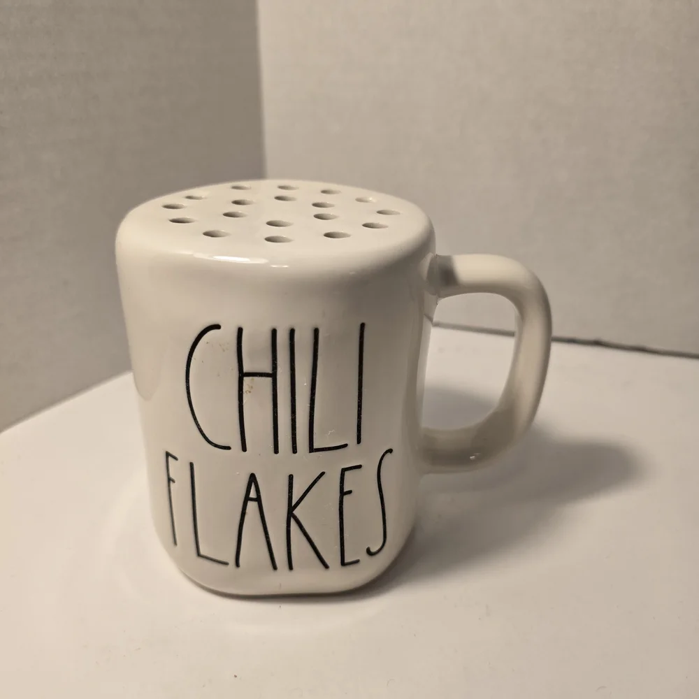 Rae Dunn White Chili‎ Flakes Shaker